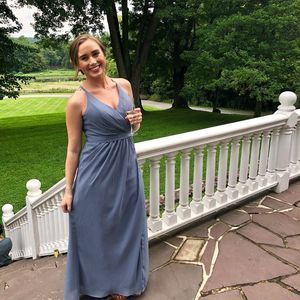 Meet your Posher, Hallie